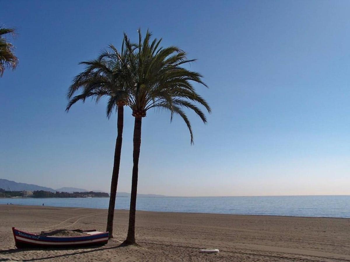 Espectacular Piso En Primera Linea De Playa Estepona Exterior foto